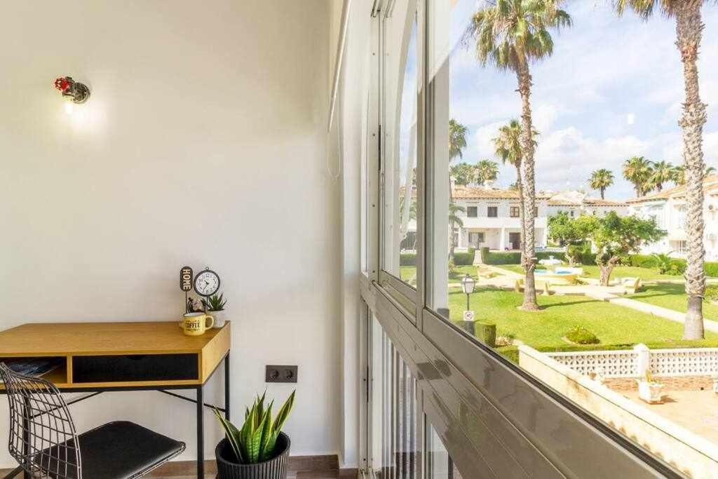 Bungalow Pink Palm Beach Τορεβιέχα Εξωτερικό φωτογραφία